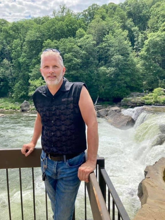 0D6DD002 6E94 4C28 A440 EEFB3E0509A0