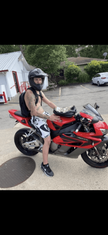 39091895 F7FC 4875 813F 9F3B78C5BC4B