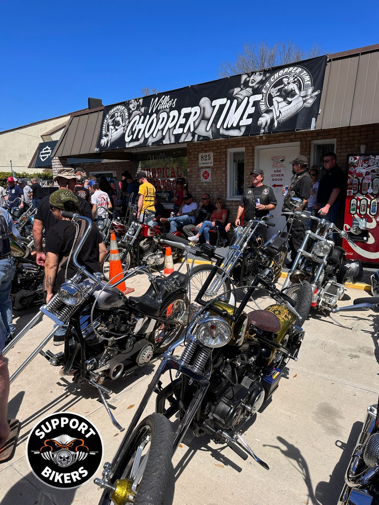 Motorcycles parked in rows Willie's Chopper Time - daytona bike week 2026