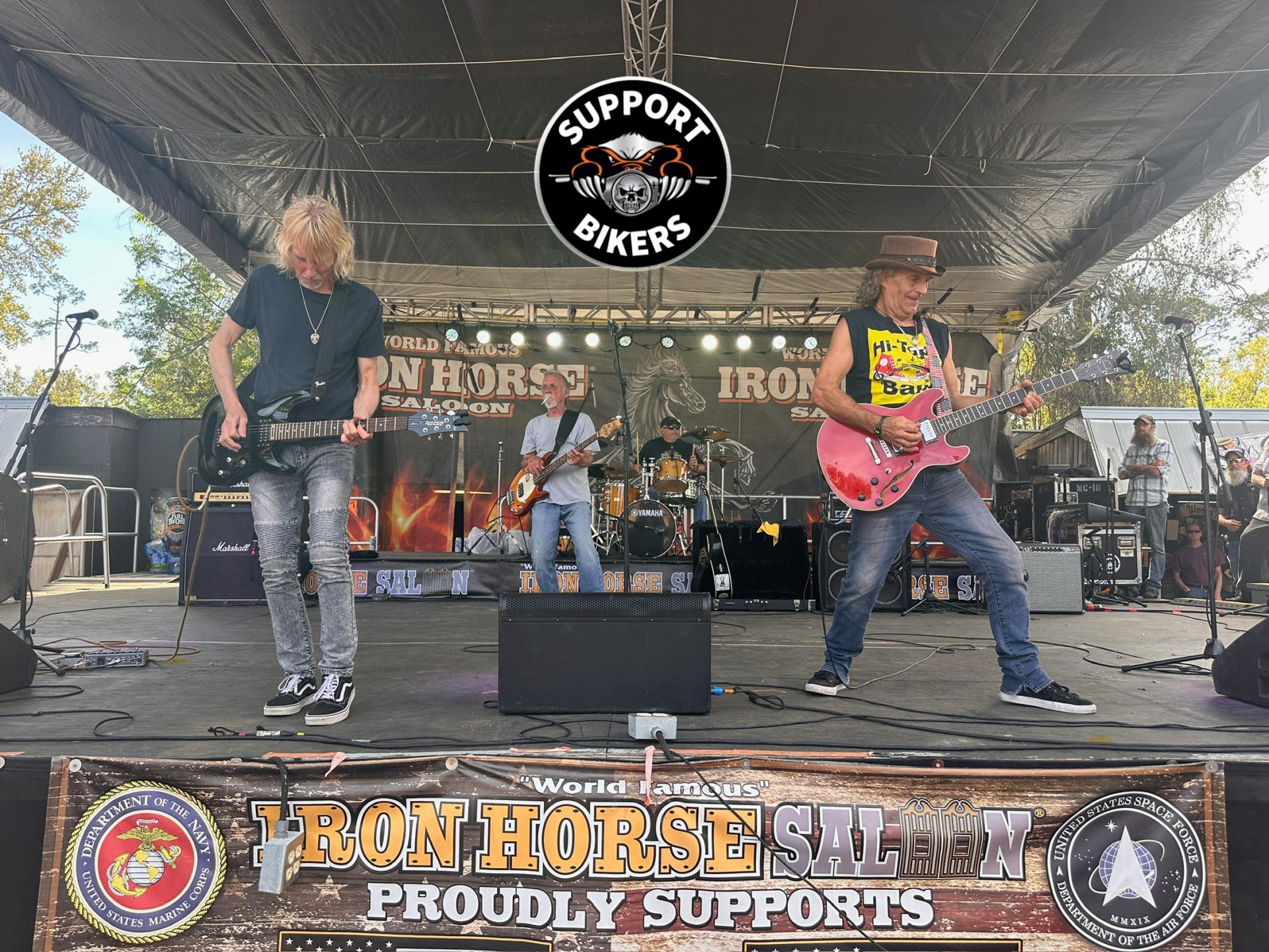 Band playing to bikers - daytona bike week 2026